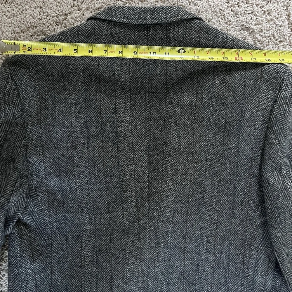 Mens Tweed Blazer Sport Coat Size 40L Wool Herringbone Gray Vintage Two Button